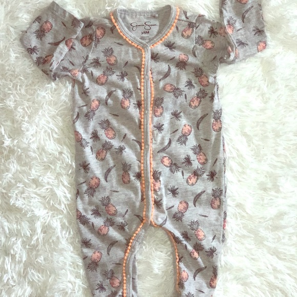 jessica simpson baby sleeper